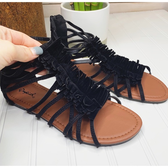 Black Gladiator Sandals with Fringe Detailing - Picture 2 of 6